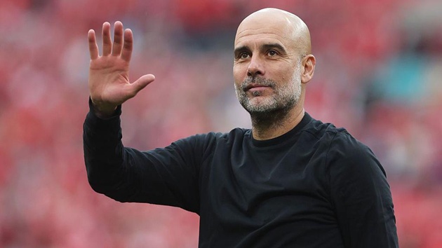 Manchester City đối mặt thách thức khổng lồ: Pep Guardiola thừa nhận khoảng cách với Liverpool