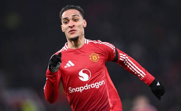 Thử thách lớn cho HLV Amorim và INEOS tại Manchester United: Kế hoạch tái thiết gặp bế tắc