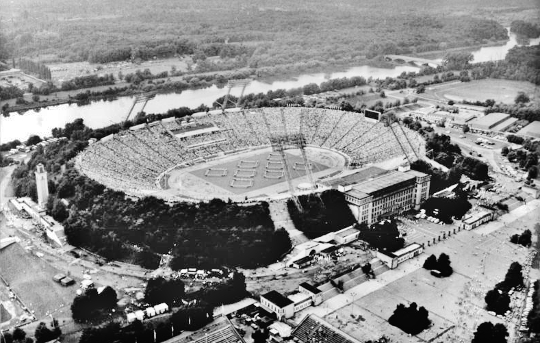 Red Bull Arena: Huyền thoại bóng đá Đông Đức hồi sinh