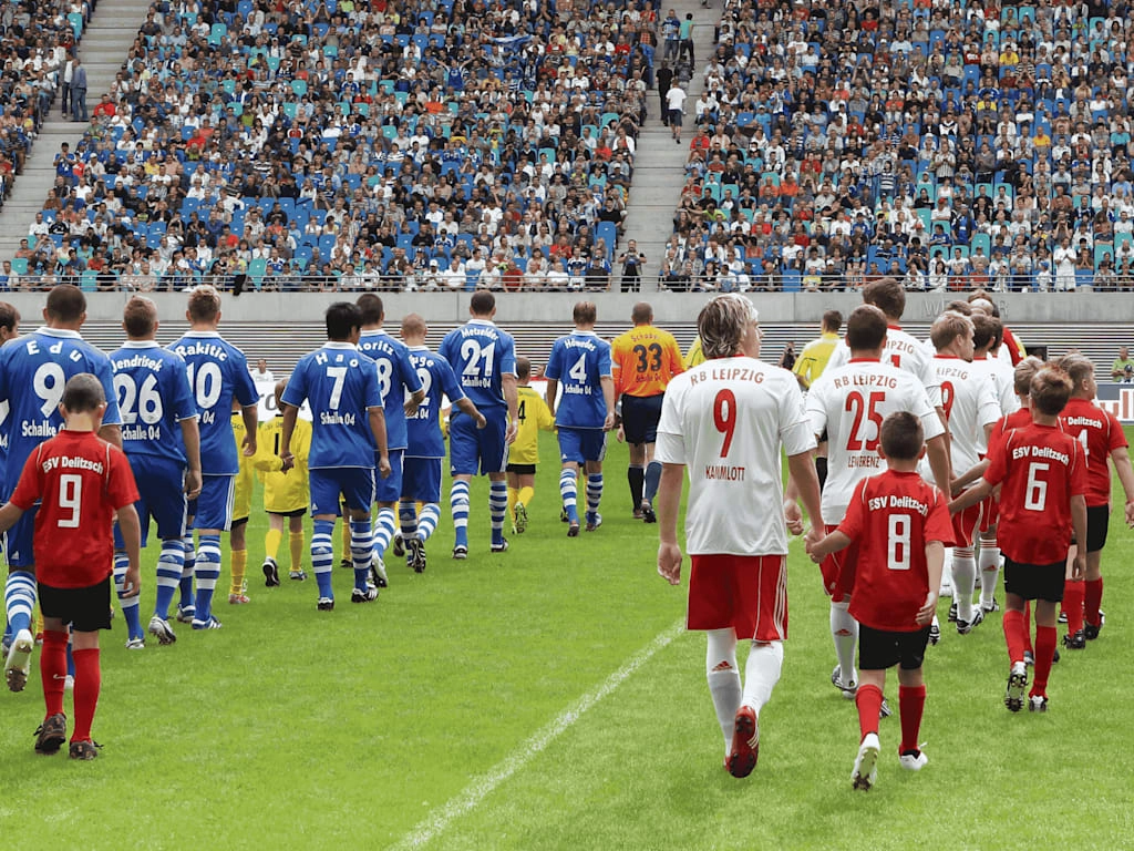 Red Bull Arena: Huyền thoại bóng đá Đông Đức hồi sinh